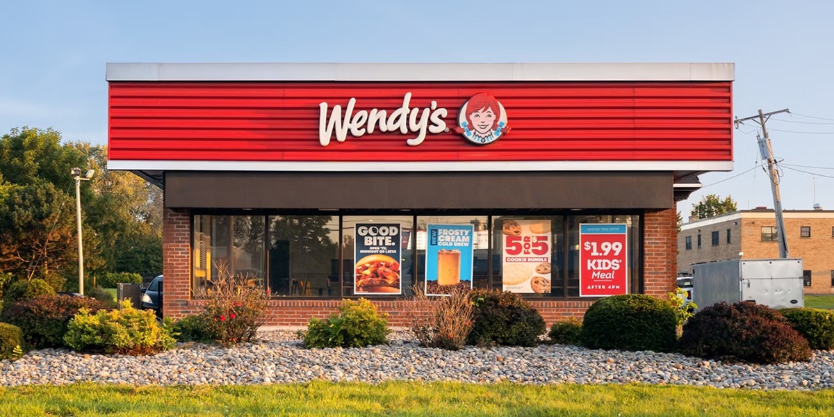 What Time Does Wendy's Start Serving Breakfast