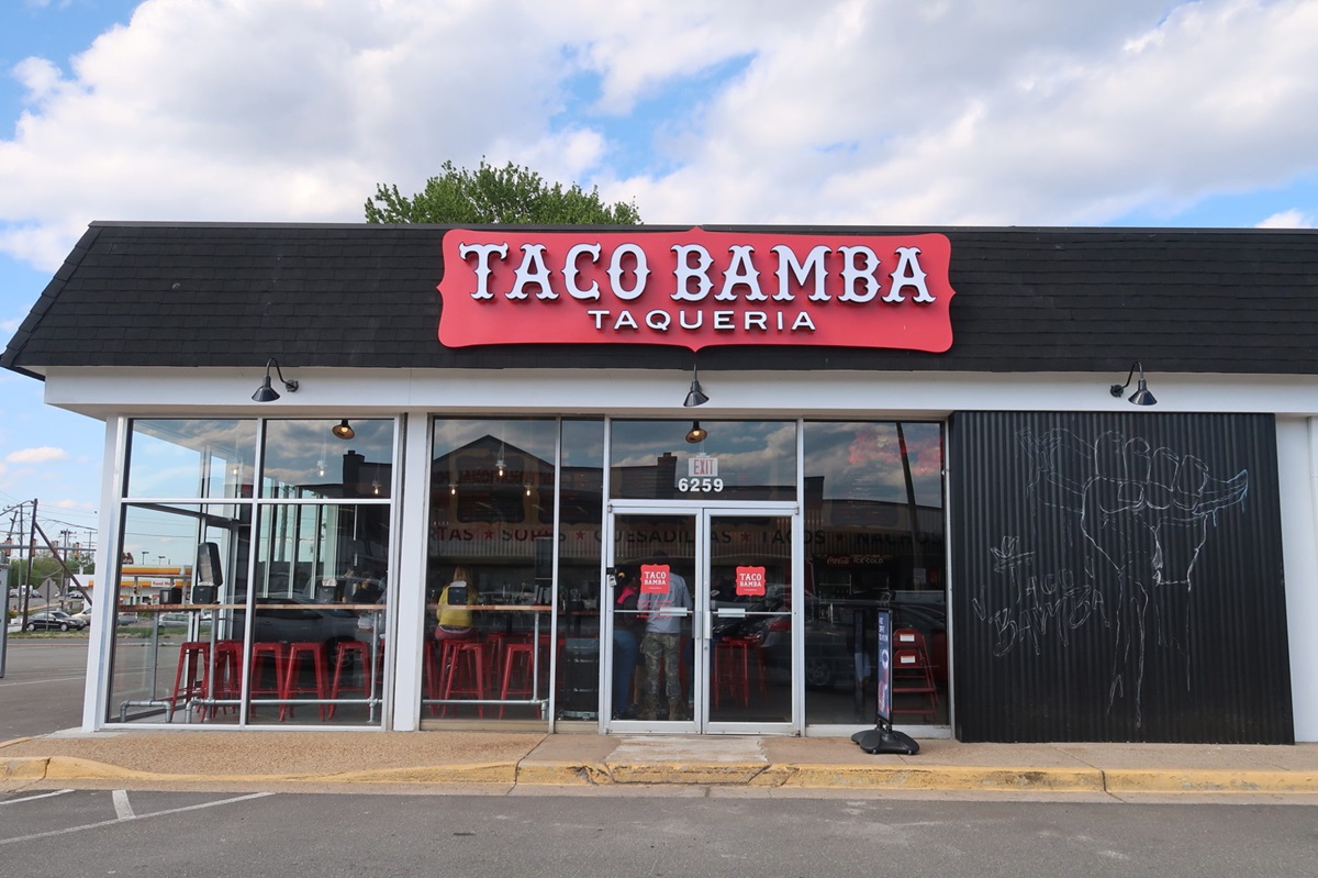 taco bamba hours